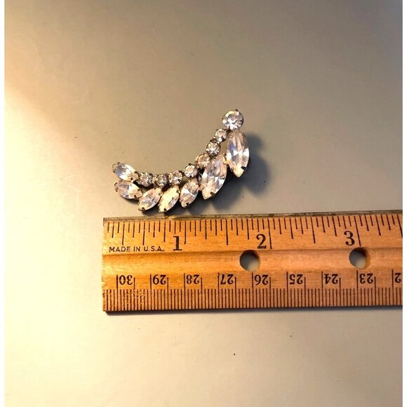 Vintage Weiss Clear Rhinestone Leaf Clip-On Earrings Silver Tone Elegant Design - Picture 6 of 8